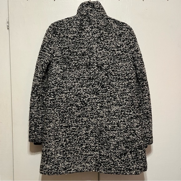 J. Crew Italian Wool Lodge Coat in Ivory/Black Speckled Boucle, Size 6 - Picture 11 of 14